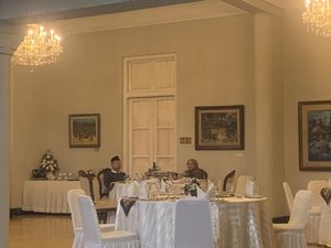 Momen Maruf Amin Nikmati Lagu Iwan Fals di Istana Cipanas Momen Maruf Amin Nikmati Lagu Iwan Fals di Istana Cipanas