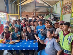 Ahmad Luthfi Bakal Sulap Rest Area Truk Pantura Jadi Sentra Ekonomi Baru Ahmad Luthfi Bakal Sulap Rest Area Truk Pantura Jadi Sentra Ekonomi Baru