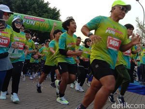 Keseruan Alazka Charity Fun Run, 800 Peserta Ikut Ajang Lari sambil Berbagi Donasi
