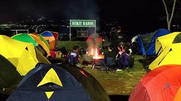 Surga Tersembunyi di Ciamis: Bukit Baros, Destinasi Kemping yang Memanjakan