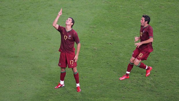 01/07/2006 World Cup Football Quarter Final. England v Portugal.