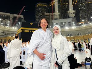 Dulu Roger Danuarta Dihasut Nikahi Cut Meyriska Tanpa Restu tapi Tegas Menolak Dulu Roger Danuarta Dihasut Nikahi Cut Meyriska Tanpa Restu tapi Tegas Menolak