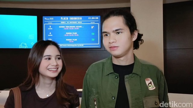 Highlight Dunia Hiburan InsertLive : Dul Jaelani Belum Mau Beberkan Rencana Menikah dengan Tissa Biani