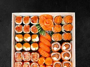 5 Fakta Sushi Philadelphia Bali yang Ramai Jadi Buruan Jastiper 5 Fakta Sushi Philadelphia Bali yang Ramai Jadi Buruan Jastiper