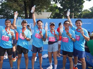 Dokter Sebut Air Mineral Esensial Penting, Jaga Performa Pelari Maraton