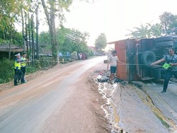 Truk Pengangkut Telur Timpa Pemotor di Wonogiri, 1 Orang Tewas