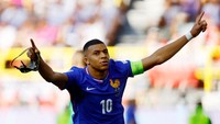 Mbappe kini sudah catatkan 50 gol bersama Timnas Prancis, membuat dirinya duduk di peringkat ketiga top skor Timnas Prancis sepanjang masa (Reuetrs)