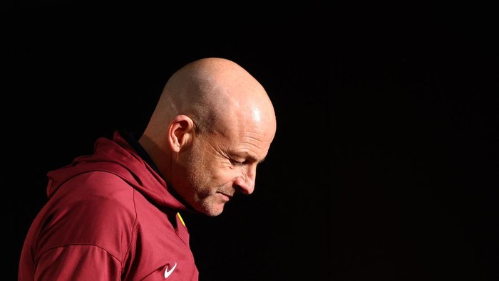 Soccer Football - UEFA Nations League - England Press Conference - Crown Plaza Hotel, Helsinki, Finland - October 12, 2024 England interim manager Lee Carsley after the press conference Action Images via Reuters/Lee Smith