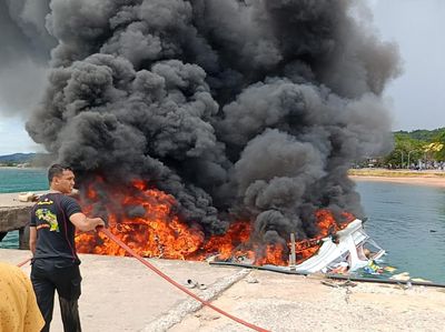 Penampakan Kebakaran Kapal yang Tewaskan Cagub Malut Benny Laos