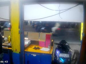 Viral Bang Jago Berjaket Kulit Palak Penjual Martabak di Bandung Viral Bang Jago Berjaket Kulit Palak Penjual Martabak di Bandung