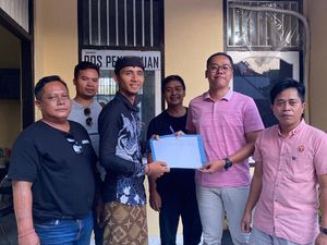 Camat Kubu Dilaporkan ke Bawaslu Karangasem gegara Sebar Jadwal Kampanye Camat Kubu Dilaporkan ke Bawaslu Karangasem gegara Sebar Jadwal Kampanye