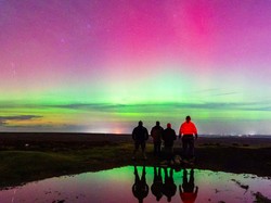 Aurora Warna-warni Muncul Akibat Badai Geomagnetik