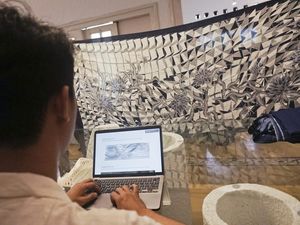 Canggih! Inovasi Corak Batik dengan Kecerdasan Buatan Canggih! Inovasi Corak Batik dengan Kecerdasan Buatan