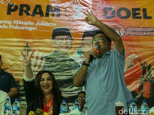 Ditemani Sarah, Si Doel Kampanye di Lubang Buaya