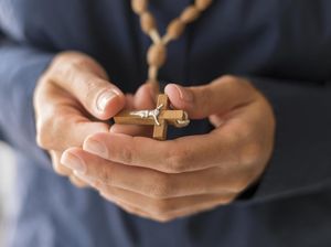 Doa Rosario Hari ini Kamis, 6 Maret: Yesus Kristus Dibaptis di Sungai Yordan Doa Rosario Hari ini Kamis, 6 Maret: Yesus Kristus Dibaptis di Sungai Yordan