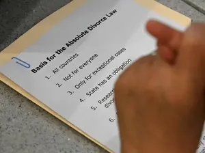 Filipina Hadapi Dilema Pengesahan Aturan Perceraian