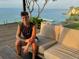 Video Respons Sandi soal Pembalap MotoGP Fabio Quartararo Mau Tinggal di Bali Video Respons Sandi soal Pembalap MotoGP Fabio Quartararo Mau Tinggal di Bali