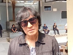 Ikang Fawzi Selalu Jalankan Wasiat dari Marissa Haque