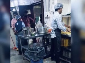Jijik! Di Kantin Rumah Sakit Ini Ada Kecoak hingga Kotoran Tikus Jijik! Di Kantin Rumah Sakit Ini Ada Kecoak hingga Kotoran Tikus