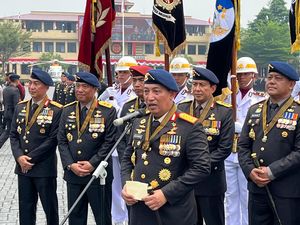 7 Satuan Polri Dianugerahi Tanda Kehormatan dari Jokowi, Kapolri: Ini Amanah