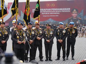 Jokowi Jadi Warga Kehormatan Brimob, Kapolri: Beliau Banyak Berjasa