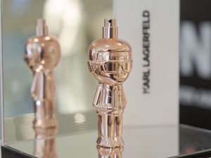Karl Ikonik, Parfum Terbaru dari Karl Lagerfeld untuk Gen Z Karl Ikonik, Parfum Terbaru dari Karl Lagerfeld untuk Gen Z