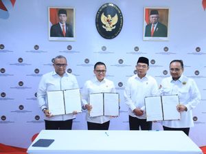 Libur-Cutber 2025 Ditetapkan, MenPAN-RB Pastikan Layanan Berjalan Baik Libur-Cutber 2025 Ditetapkan, MenPAN-RB Pastikan Layanan Berjalan Baik