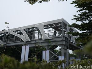 Keren! Penampakan JPO Tanjung Barat Usai Revitalisasi Keren! Penampakan JPO Tanjung Barat Usai Revitalisasi