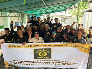 Ratusan Orang di Surabaya Deklarasi Pilkada Jatim Aman dan Damai