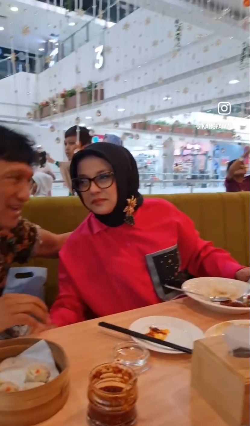 Momen Ultah Mendiang Marissa Haque Momen Ultah Mendiang Marissa Haque
