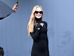 Viral Momen Tegang Nicole Kidman Menolak Disentuh Salma Hayek