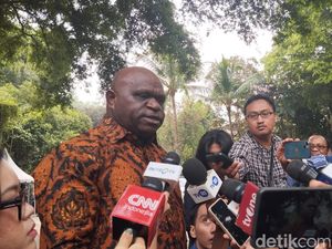 Natalius Pigai Jelaskan Alasan Ingin Anggaran Kementerian HAM Rp 20 T Natalius Pigai Jelaskan Alasan Ingin Anggaran Kementerian HAM Rp 20 T