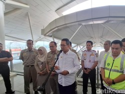 Heru Budi Tinjau Pembangunan LRT Fase 1B Velodrome-Manggarai, Progres 31%