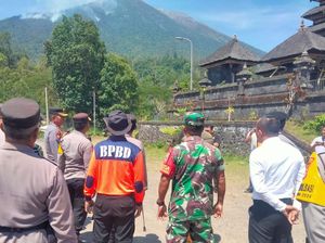 Gunung Agung Kebakaran, Ratusan Hektare Lahan Hangus Gunung Agung Kebakaran, Ratusan Hektare Lahan Hangus