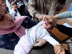 Israel Bom Pusat Vaksinasi Polio di Gaza, 4 Anak Terluka