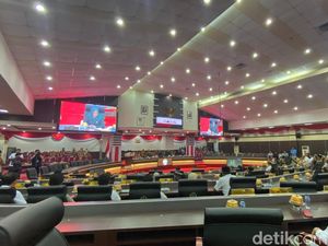 Struktur Pimpinan DPRD Sulsel dan Ketua Fraksi Periode 2024-2029 Struktur Pimpinan DPRD Sulsel dan Ketua Fraksi Periode 2024-2029
