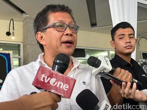 Rocky Gerung Kenang Almarhum Benny Laos: Dia Mau Kejujuran Politik Rocky Gerung Kenang Almarhum Benny Laos: Dia Mau Kejujuran Politik