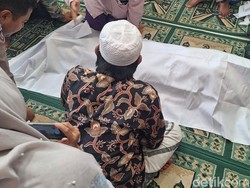 Dituduh Punya Ilmu Santet, Tukang Bakso di Bondowoso Sumpah Pocong