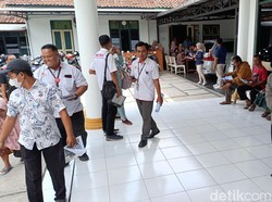 Warganya Dapat UGR Tol Miliaran, Kampung Sumberrahayu Sleman Diserbu Sales