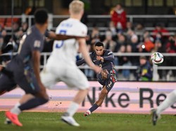 Grealish Kalah Taruhan gegara Gol Free Kick Alexander-Arnold