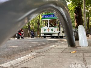 Video Terduga Pelaku Getok Tarif Parkir di Bandung Zoo Kena OTT Video Terduga Pelaku Getok Tarif Parkir di Bandung Zoo Kena OTT