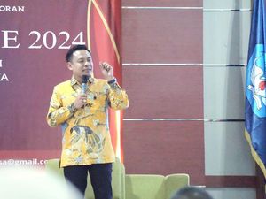 DPRD Kota Surabaya Ajak Warga Ikut Jaga Keamanan & Ketertiban Bersama DPRD Kota Surabaya Ajak Warga Ikut Jaga Keamanan & Ketertiban Bersama
