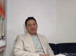 Pandangan Ari Wibowo Menghadapi Kehidupan Usai Cerai Pandangan Ari Wibowo Menghadapi Kehidupan Usai Cerai