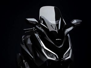 Tampang Honda Forza 125 Baru: Bodi Bongsor ala Moge, Bisa Konek ke HP Tampang Honda Forza 125 Baru: Bodi Bongsor ala Moge, Bisa Konek ke HP