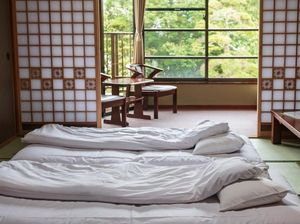 Orang Jepang Suka Tidur di Lantai Rumah, Ternyata Banyak Manfaatnya Orang Jepang Suka Tidur di Lantai Rumah, Ternyata Banyak Manfaatnya