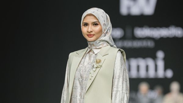 Foto: 7 Koleksi Petally dari Kami. Busana Terinspirasi Kecantikan Bunga