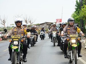 Polisi RW di Kota Probolinggo Diajak Patroli Harkamtibmas Keliling Kampung Polisi RW di Kota Probolinggo Diajak Patroli Harkamtibmas Keliling Kampung