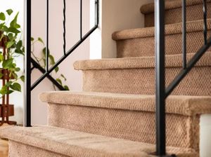 5 Cara Pilih Karpet yang Cocok untuk Tangga Rumah 5 Cara Pilih Karpet yang Cocok untuk Tangga Rumah