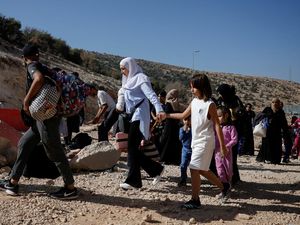 Kesaksian WNI Dievakuasi dari Lebanon: Saya Trauma Dengar Suara Bom Kesaksian WNI Dievakuasi dari Lebanon: Saya Trauma Dengar Suara Bom