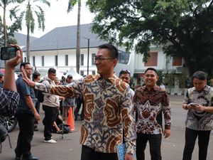 Profil Aminuddin Maruf, Pemuda Karawang yang Jadi Wamen BUMN Profil Aminuddin Maruf, Pemuda Karawang yang Jadi Wamen BUMN